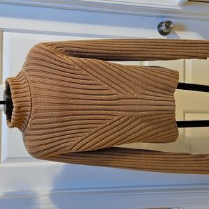 MGXX - Ribbed Brown Turtkeneck Sweater - M